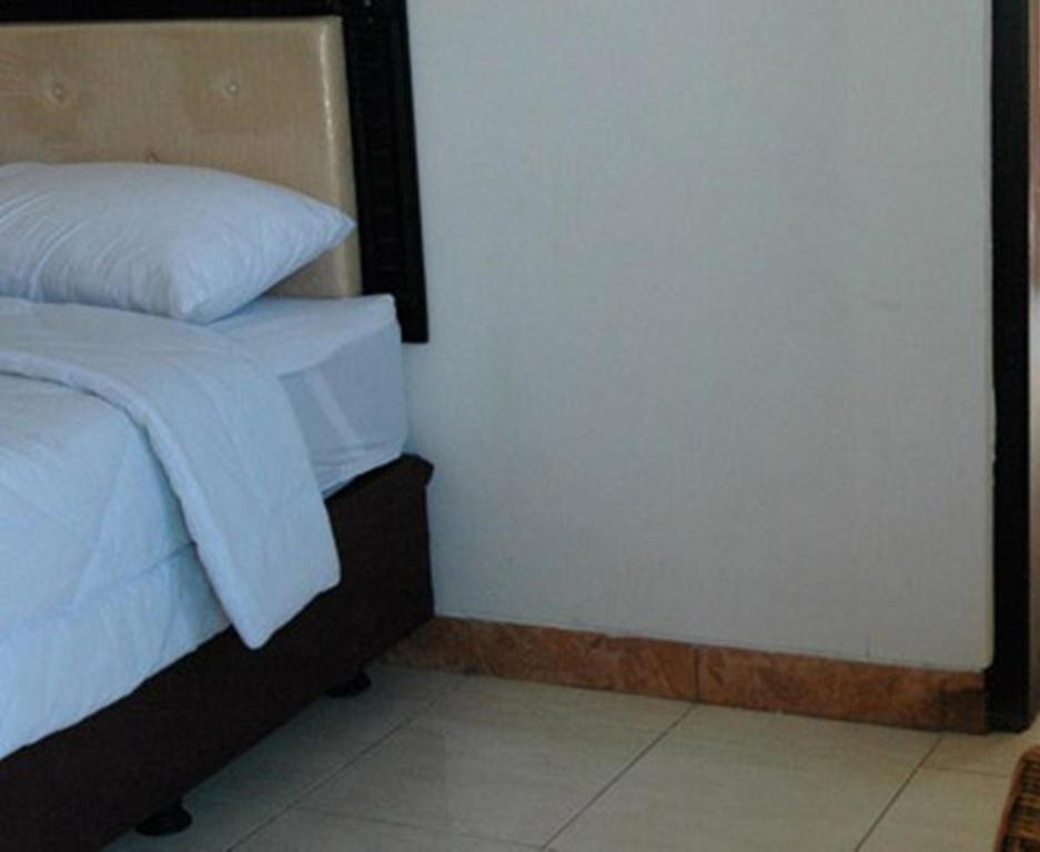 Hotel Sinar Tambolaka Waingapu 객실 사진