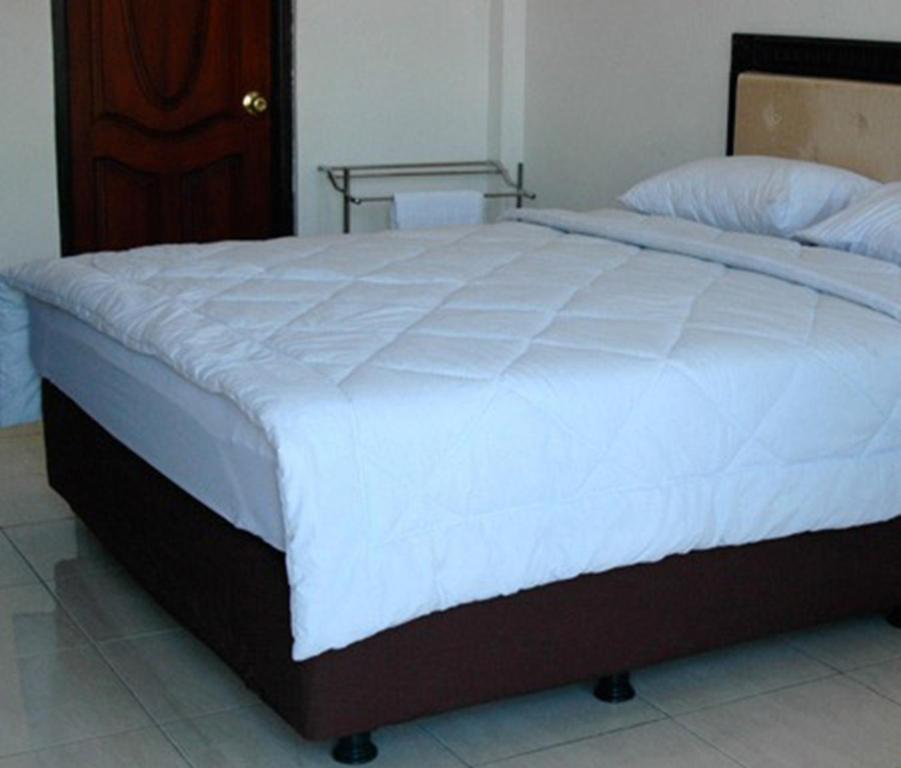 Hotel Sinar Tambolaka Waingapu 객실 사진